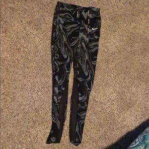 Nike leggings